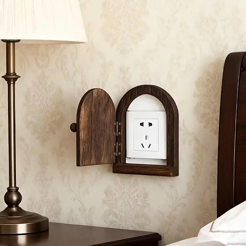 Woody Outlet Cover